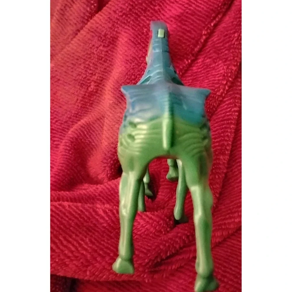 2009 Avatar Direhorse‎ McDonald's Happy Meal Toy Lights Up Turqoise Tested Works